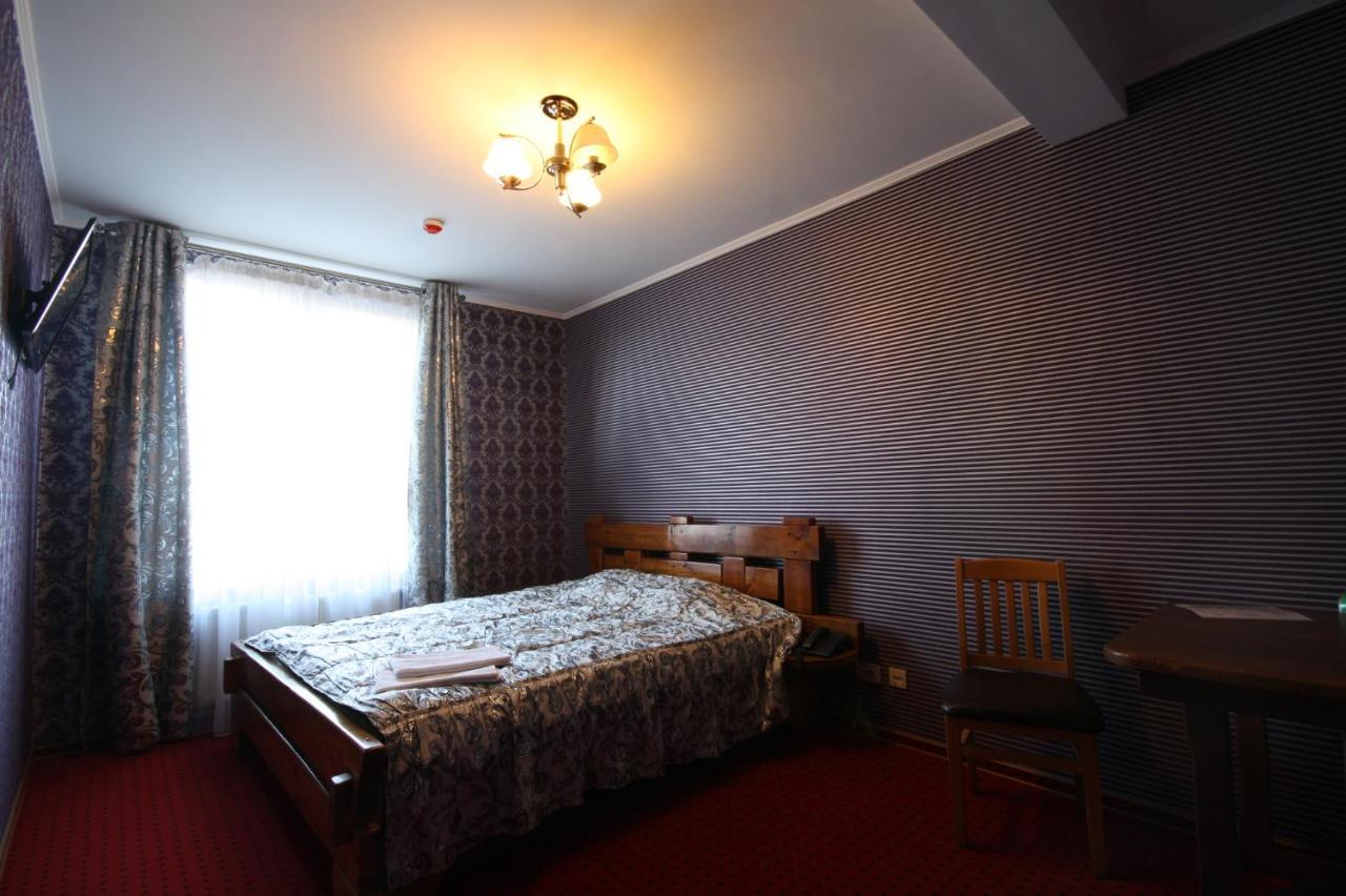 Chagari Hotel Lypnyky Ngoại thất bức ảnh